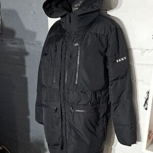 DKNY Men's Black Quilted Hooded Puffer Jacket